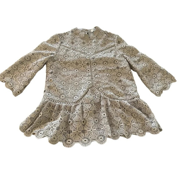 Chic Wish women's size crochet grey blouse, scalloped edges - Picture 3 of 7